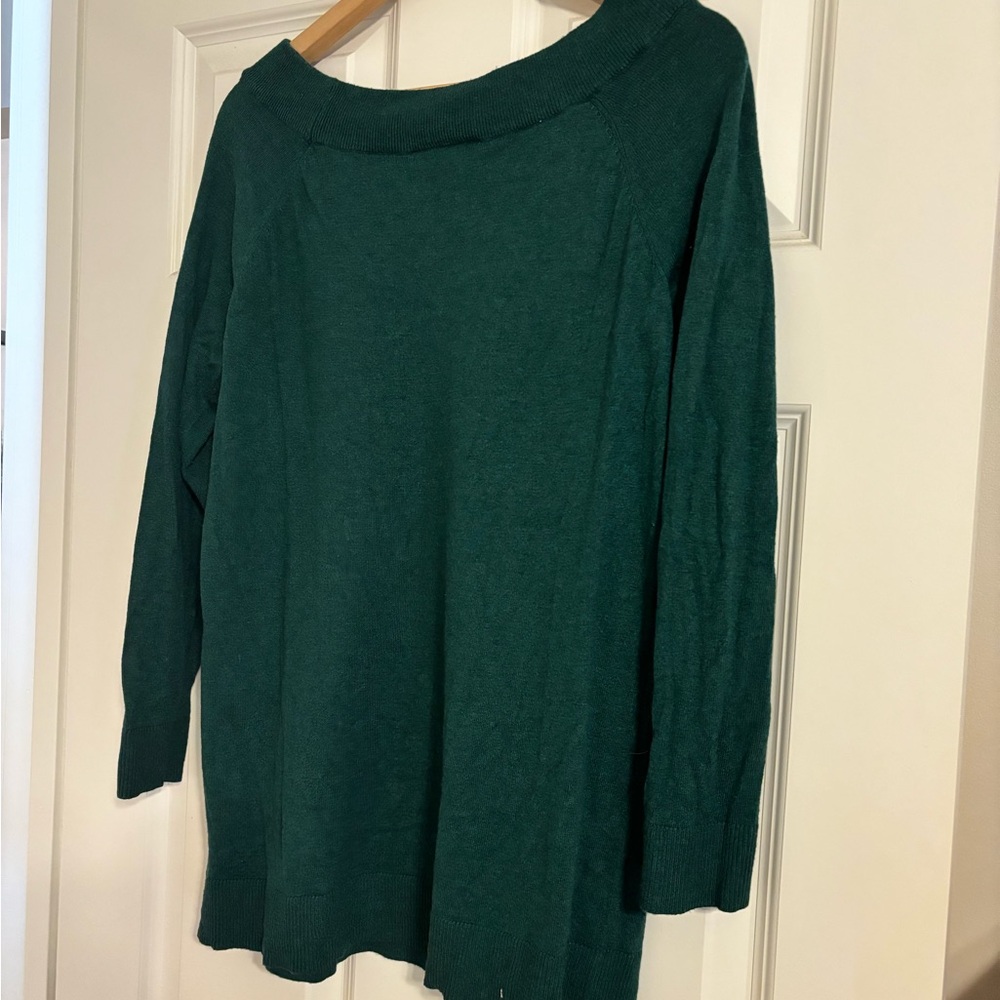 Torrid boat neck sweater, size 0. Dark green.